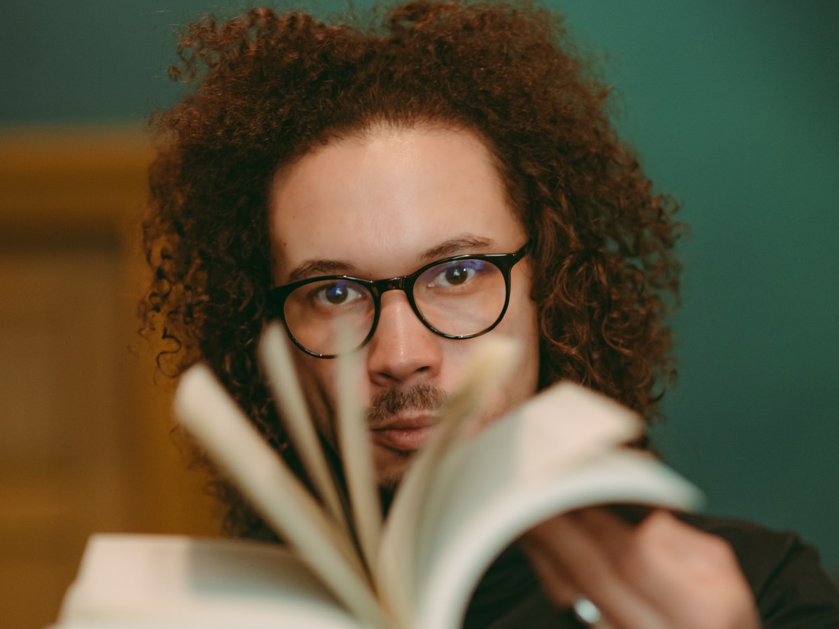 Emocjonalny ekshibicjonizm